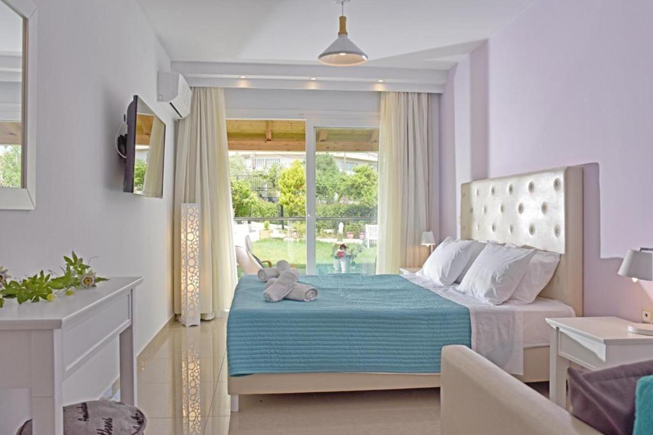 Palapart Gikas Suites And Studios Gouvia Ngoại thất bức ảnh