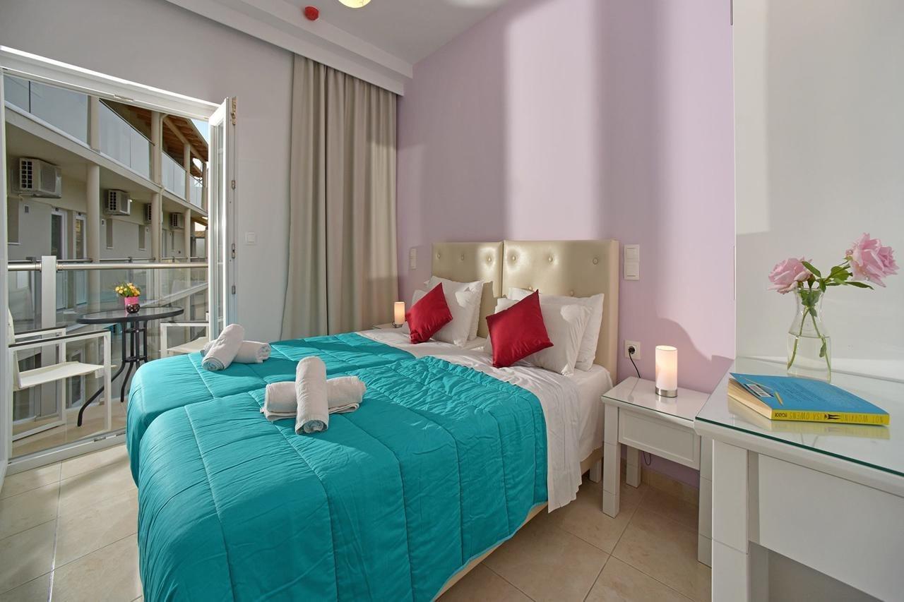 Palapart Gikas Suites And Studios Gouvia Ngoại thất bức ảnh