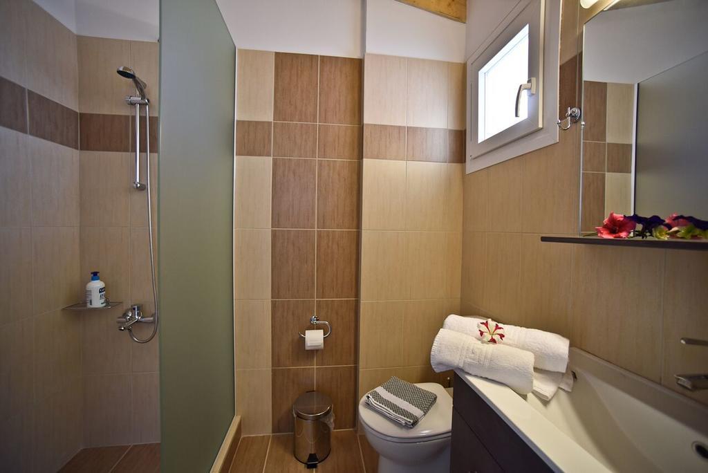 Palapart Gikas Suites And Studios Gouvia Ngoại thất bức ảnh
