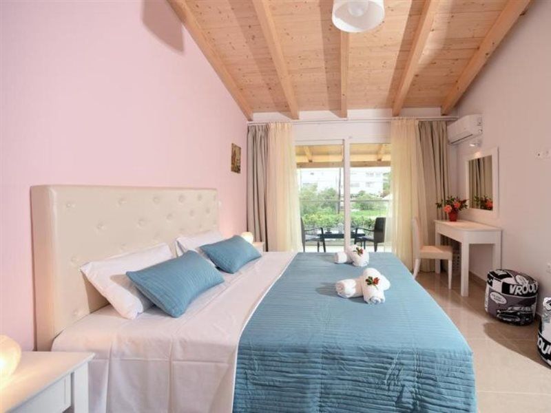 Palapart Gikas Suites And Studios Gouvia Ngoại thất bức ảnh