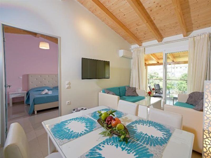 Palapart Gikas Suites And Studios Gouvia Ngoại thất bức ảnh