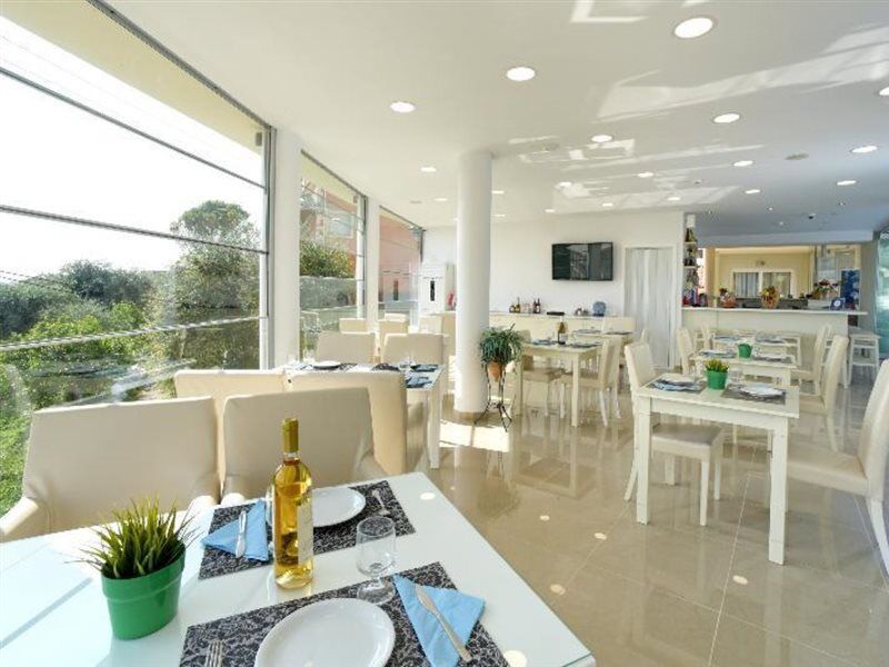 Palapart Gikas Suites And Studios Gouvia Ngoại thất bức ảnh
